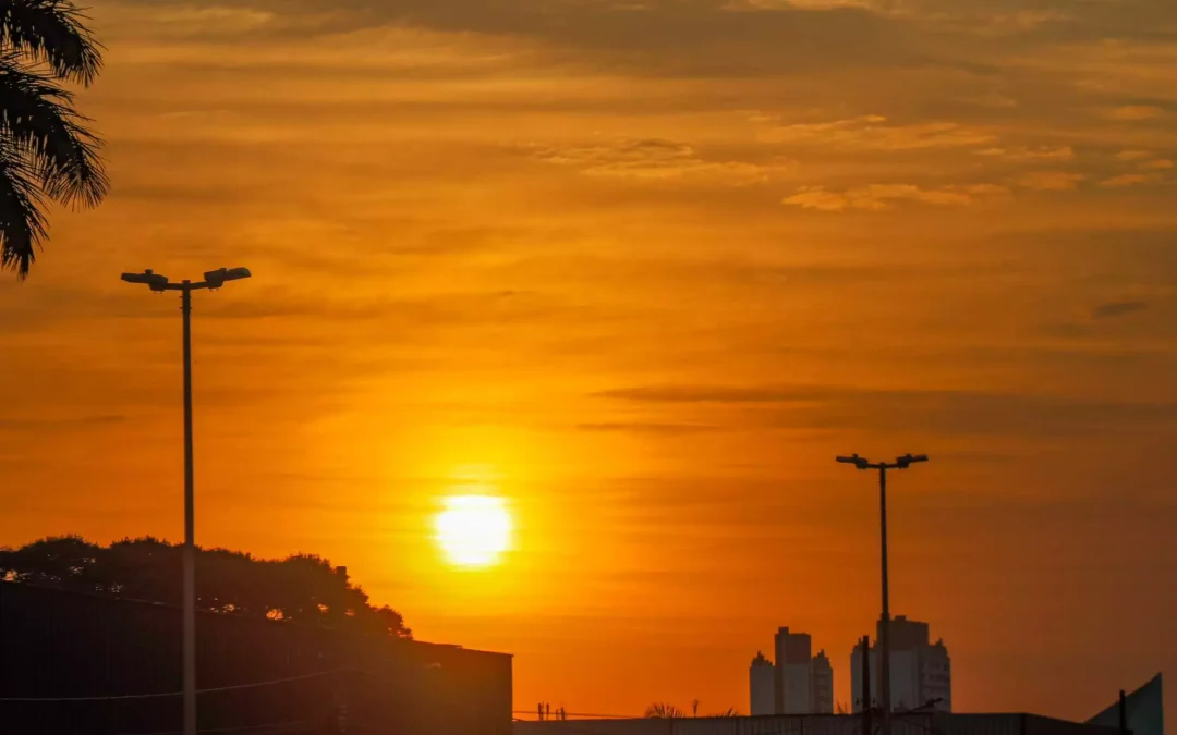 Capital deve chegar à marca dos 38ºC no sábado e domingo e MS chega a 44ºC