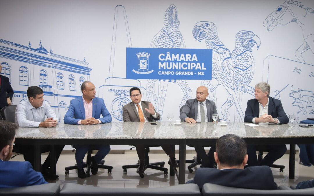 Vereador Junior Coringa participa de reunião estratégica com secretário estadual para debater industrialização e geração de empregos