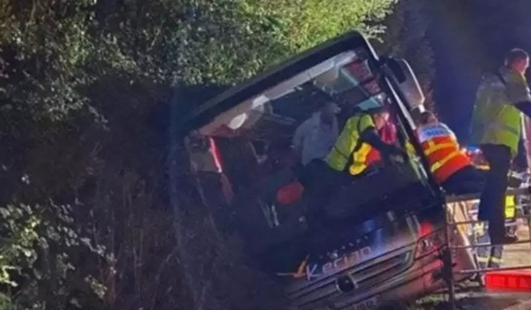 Ônibus da seleção sub-21 de Luxemburgo sofre acidente e deixa oito feridos