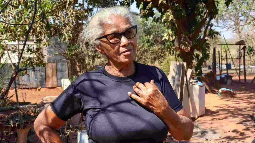 Imagem de Nossa Senhora da Aparecida resiste a incêndio em residência no Noroeste