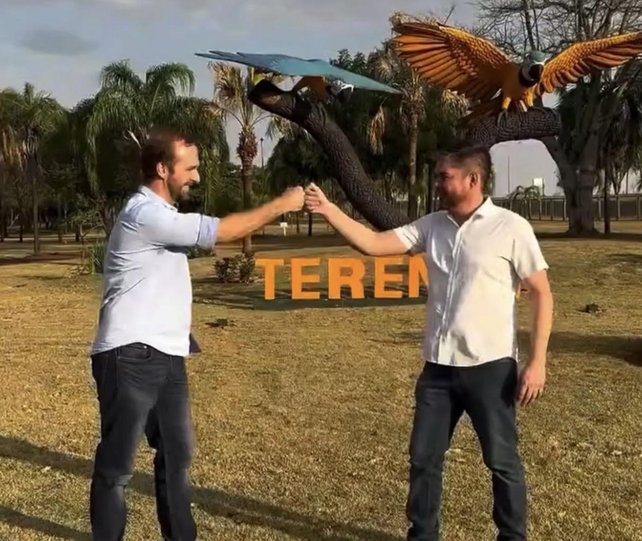 Prefeito exonera procurador e promete demitir chefe de gabinete e suspender contratos