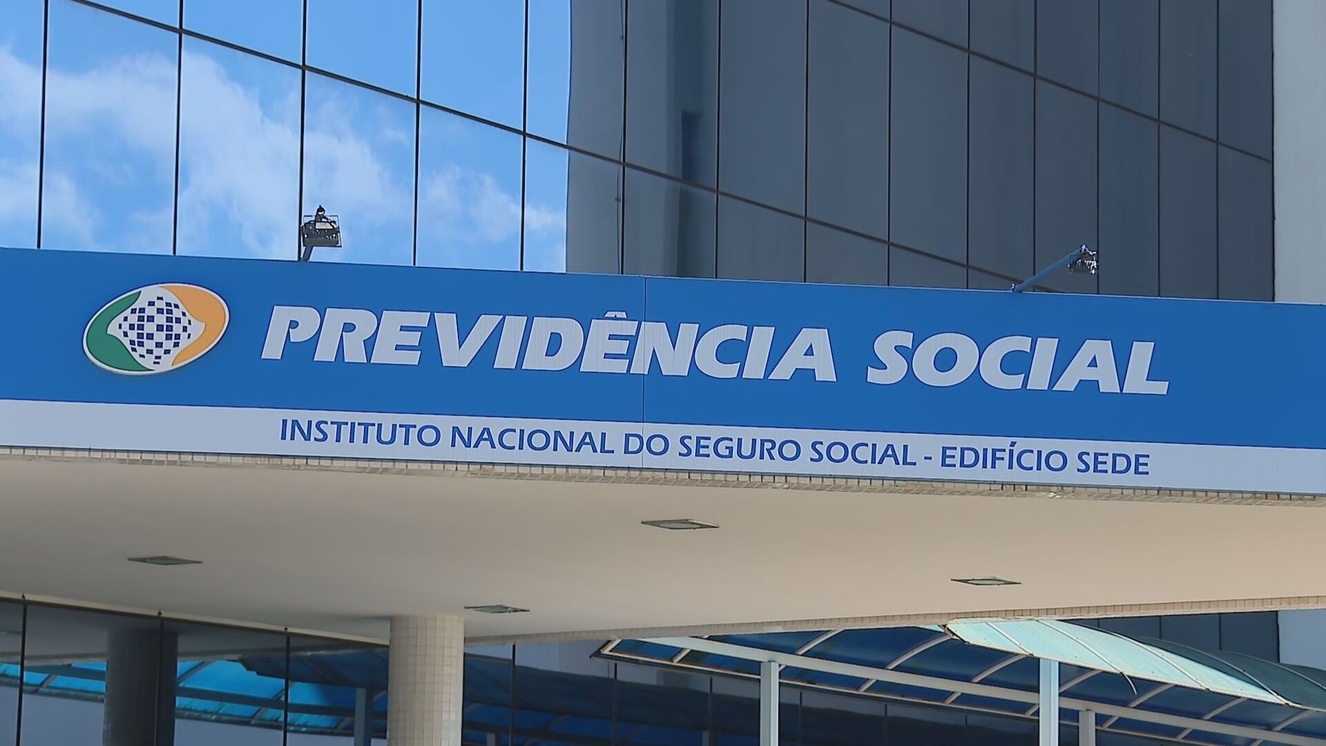 Fraudes no INSS: Devoluções a aposentados superam R$ 1 bilhão, diz ministro