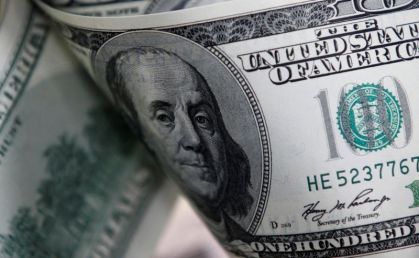 Dólar inicia o dia em alta diante das tensões comerciais entre Estados Unidos e China