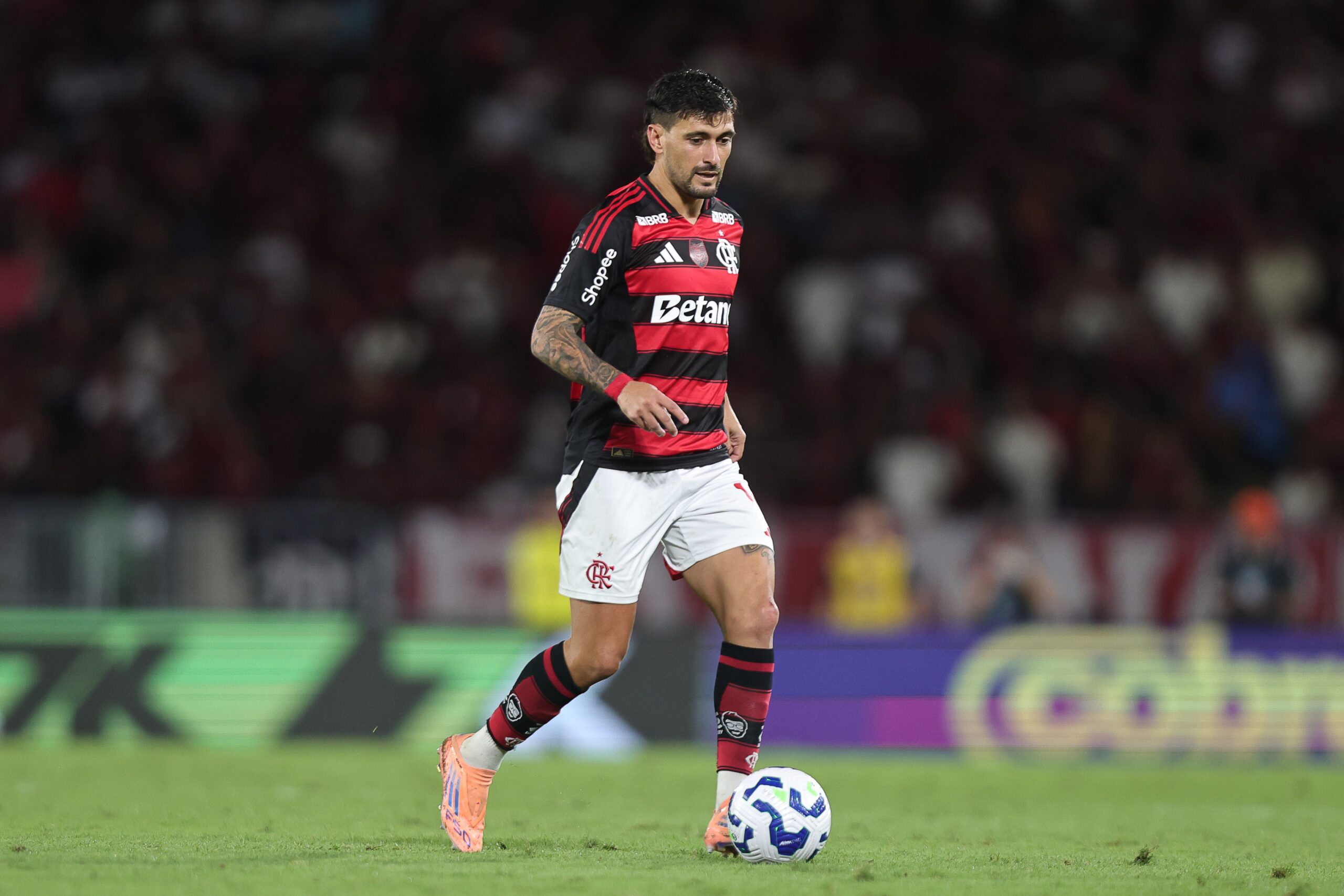 Flamengo estuda planos e avalia força-tarefa para ter os convocados no Fla-Flu do Brasileirão
