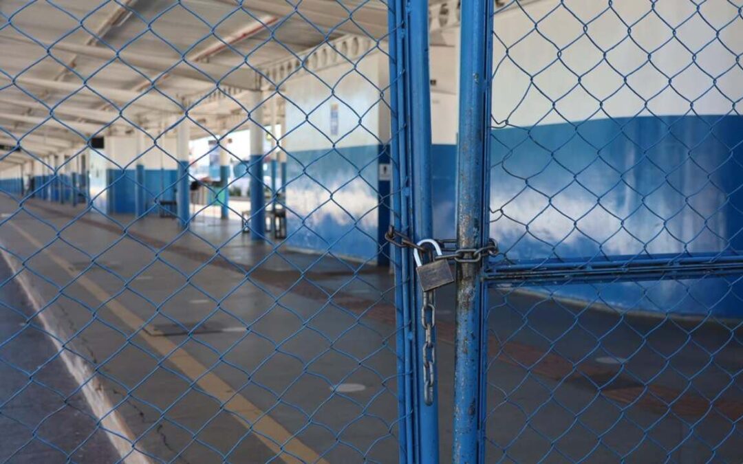 Terminais viram ponto de encontro para carona durante greve do Consórcio Guaicurus