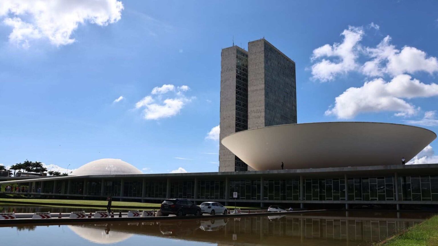 Com membros de MS CPMI do INSS pede ao STF documentos sigilosos do Master